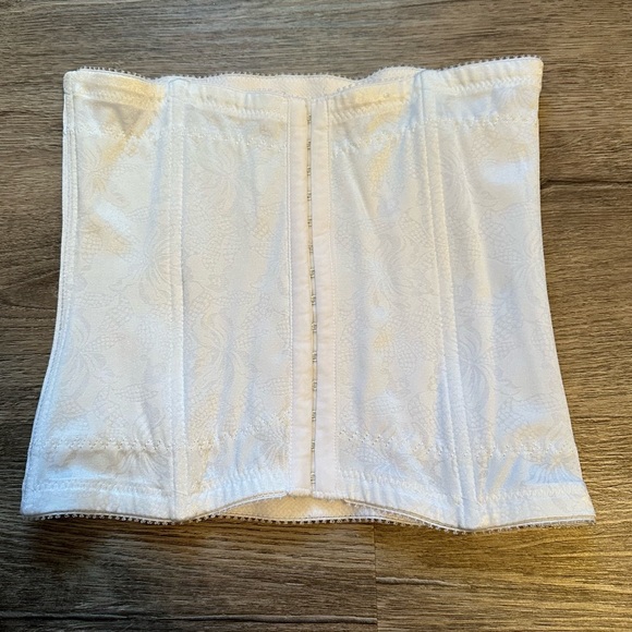 🔴FLEXEES White Corset - Picture 3 of 8